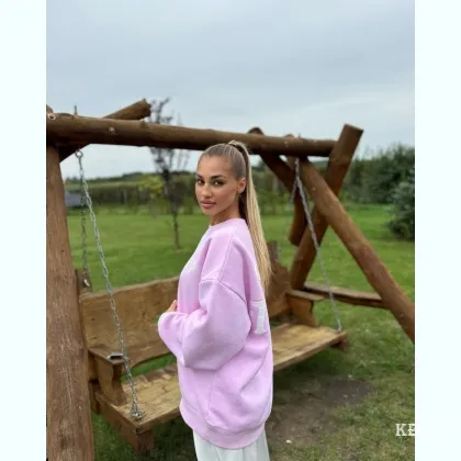 Молоденькая шалунья избавит от полюций фото 4